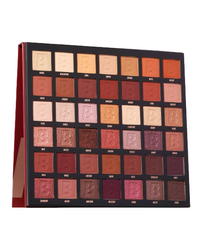 Купити Палітра тіней для повік Rich  42 Colour Palette Beauty Bay за 1 480 грн, фото - VISAGE