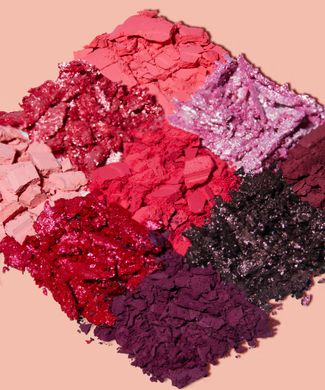 Купить Палетка теней для век Berries 9 Colour Palette Beauty Bay за 490 грн, фото - VISAGE