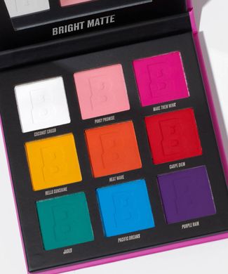 Купити Палітра тіней для повік Bright Matte 9 Colour Palette Beauty Bay за 490 грн, фото - VISAGE