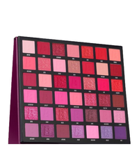 Купити Палітра тіней для повік Berries 42 Colour Palette Beauty Bay   за 1 480 грн, фото - VISAGE